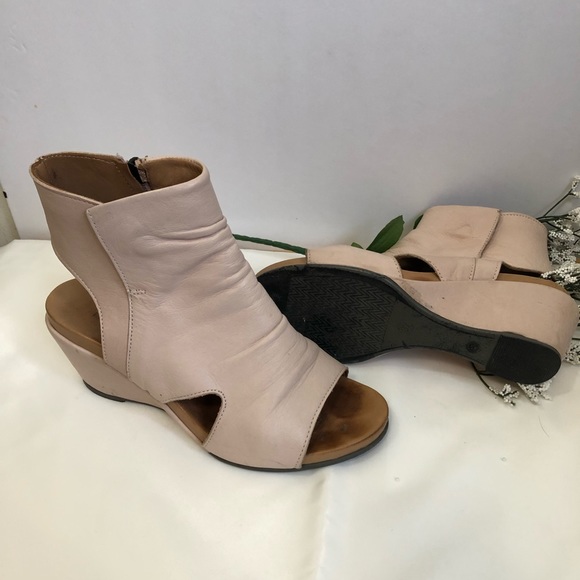 Bueno pink peep toe bootie - Picture 3 of 5